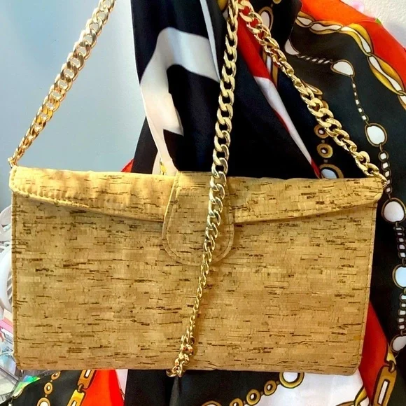 JCREW CORK CLUTCH WITH INSIDE KISS LOCK COIN COMPARTMENT - Picture 1 of 9